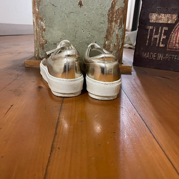 Acne Studios Gold “Face” Sneaker. Sz EU37 - Picture 7 of 8